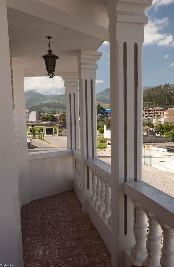 La Posada Del Quinde โอตาวาโล ภายนอก รูปภาพ