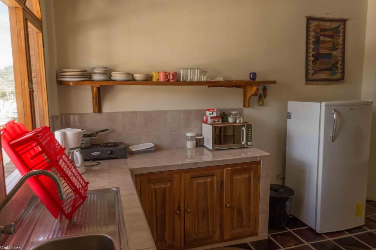 La Posada Del Quinde โอตาวาโล ภายนอก รูปภาพ